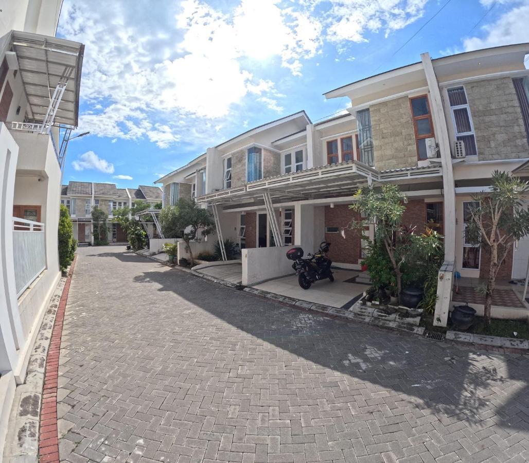 Ndalem Ngadimulyo Homestay Jogja Family Only Ngabean Εξωτερικό φωτογραφία