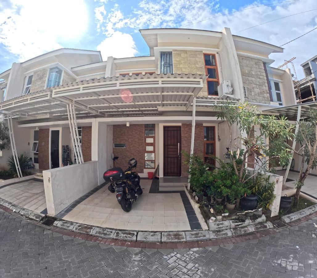 Ndalem Ngadimulyo Homestay Jogja Family Only Ngabean Εξωτερικό φωτογραφία